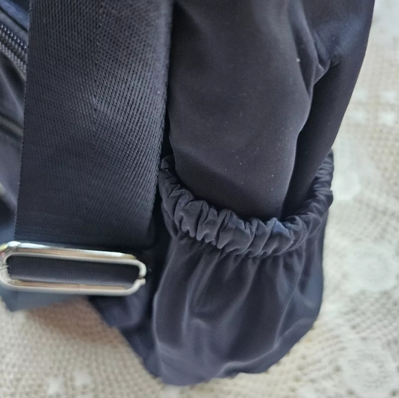 Mintegra Travel Crossbody Navy Blue Roomy Multiple Pockets water battle pocket - Picture 8 of 15